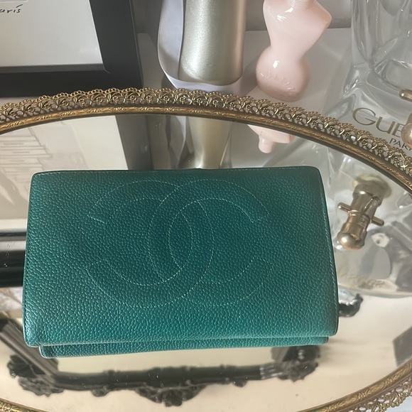 🦚 Authentic Chanel French Long Wallet - Picture 2 of 7